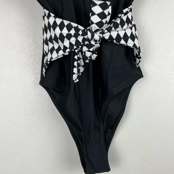 Cupshe Black One Piece Swimsuit Cheeky Swimwear Womens Medium NWT Argyle Tie - Picture 5 of 12